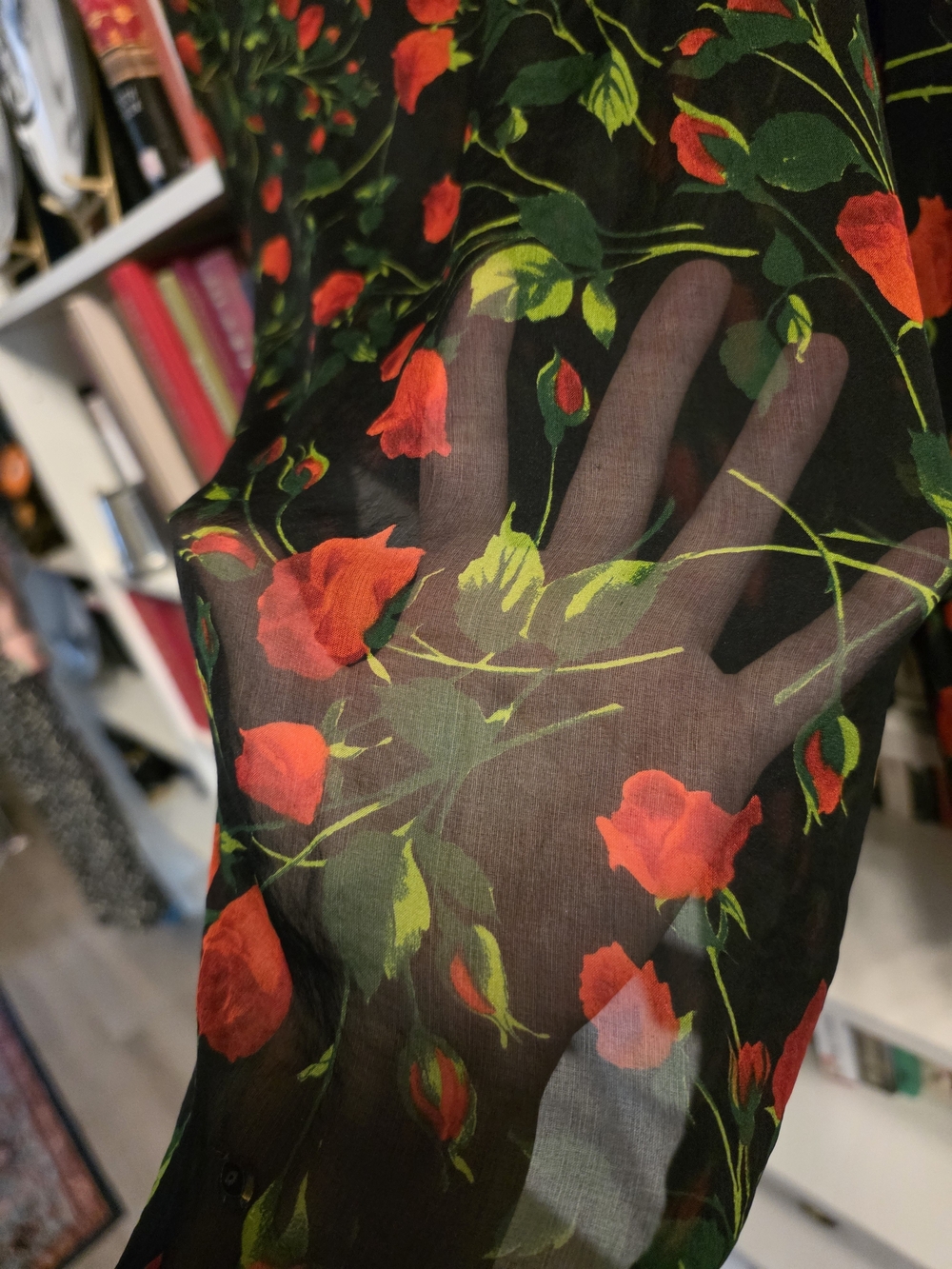 D&G Black Sheer Rose Print Button-Up Blouse Plus A Matching CAMISOLE SIZE S - Picture 7 of 10